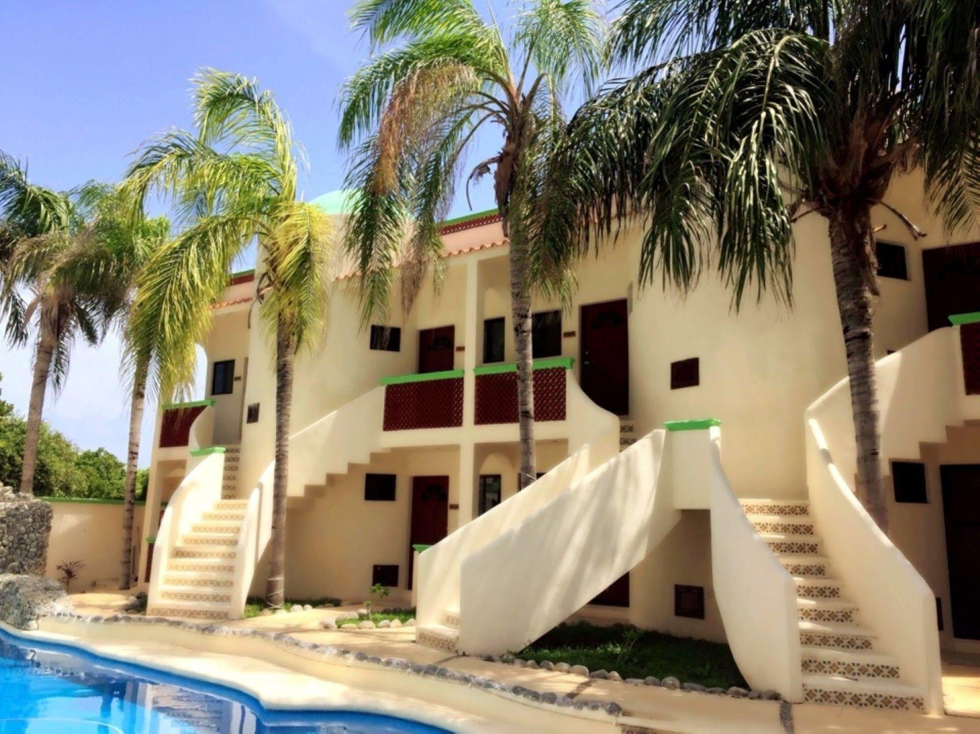Villas Coco Resort - All Suites (Adults Only) Isla Mujeres Εξωτερικό φωτογραφία