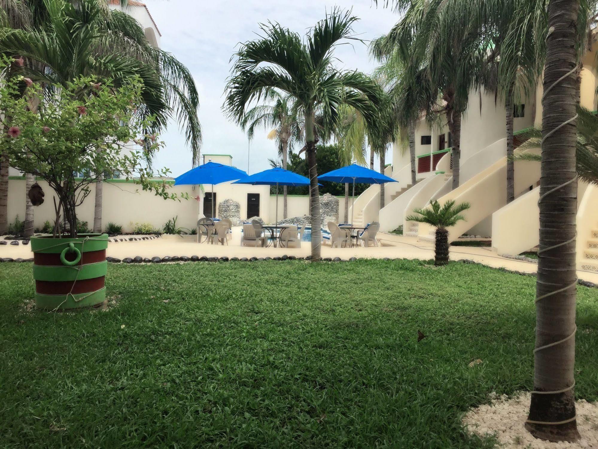Villas Coco Resort - All Suites (Adults Only) Isla Mujeres Εξωτερικό φωτογραφία